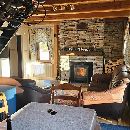 木屋 Rogla - Mojca Pokrajculja 茨热塞