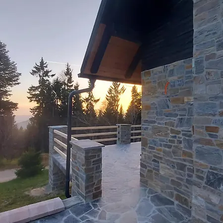 Rogla - Mojca Pokrajculja 木屋 *